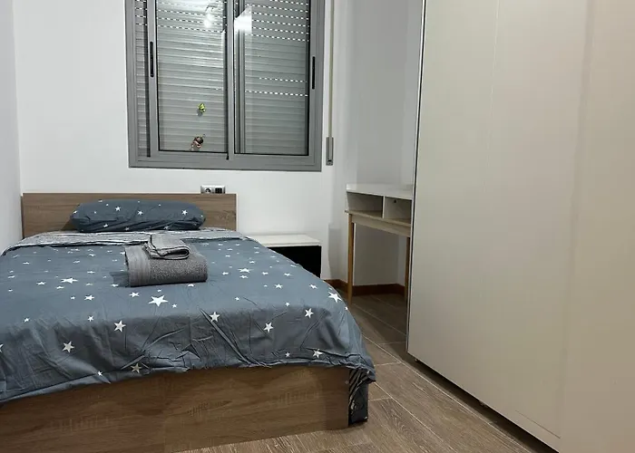 Compartido Martirrena Apartment Badalona