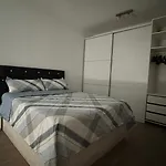 Compartido Martirrena Apartment Badalona